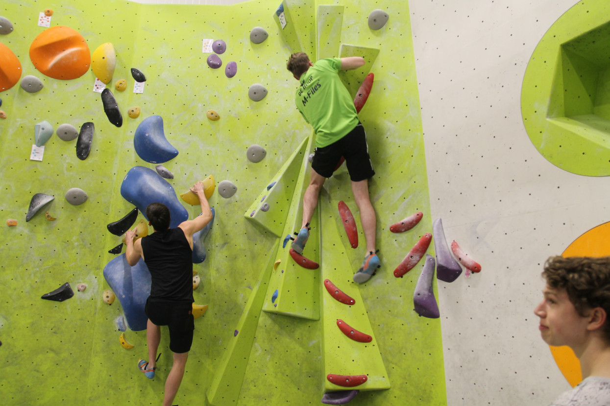 Bouldering