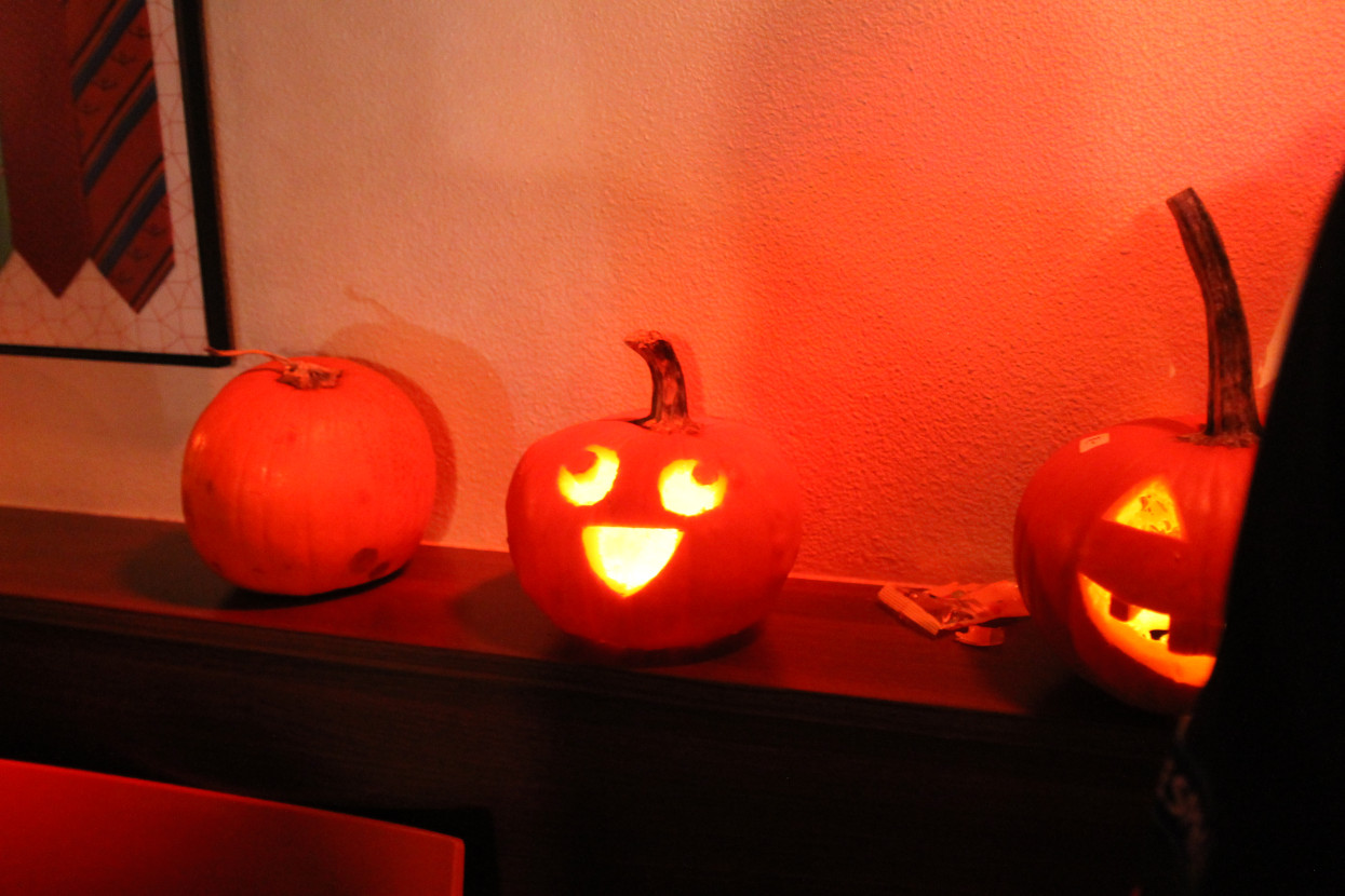 Pumpkin Carving (with dinner)