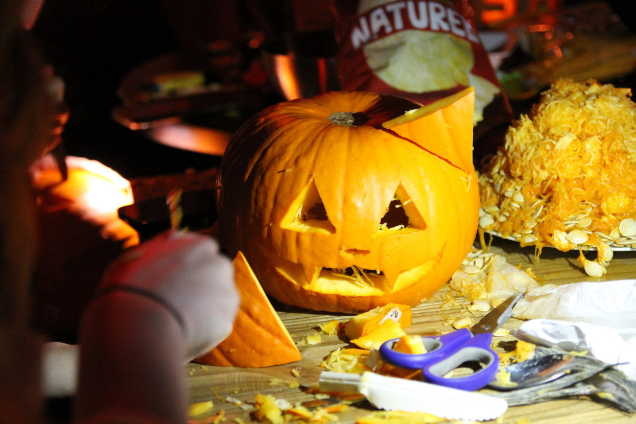 Pumpkin Carving (with dinner)