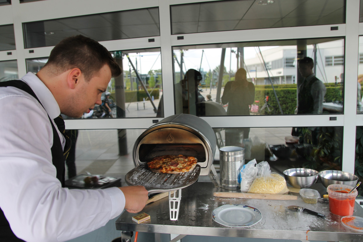 Marco Bonding: Pizza baking & Swingo!