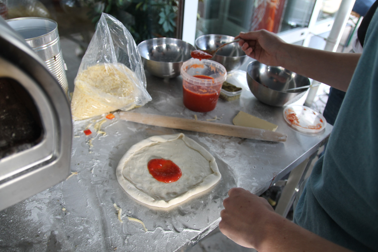 Marco Bonding: Pizza baking & Swingo!