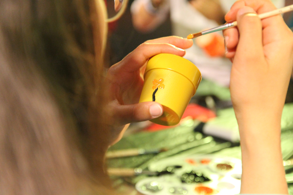 Plant pot painting